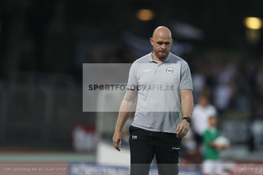 Hannes Sigurdsson, sport, action, Willy-Sachs-Stadion, Schweinfurt, Saison 2023/2024, SVW, SV Wacker Burghausen, Regionalliga Bayern, Fussball, FCS, BFV, 9. Spieltag, 1. FC Schweinfurt 1905, 08.09.2023 - Bild-ID: 2377809