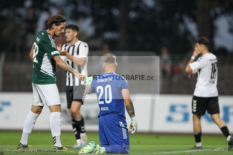 Lukas Wenzel, sport, action, Willy-Sachs-Stadion, Schweinfurt, Saison 2023/2024, SVW, SV Wacker Burghausen, Regionalliga Bayern, Fussball, FCS, BFV, 9. Spieltag, 1. FC Schweinfurt 1905, 08.09.2023 - Bild-ID: 2377828