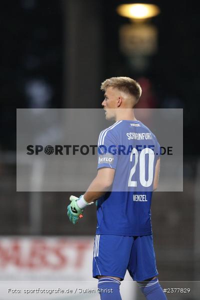 Lukas Wenzel, sport, action, Willy-Sachs-Stadion, Schweinfurt, Saison 2023/2024, SVW, SV Wacker Burghausen, Regionalliga Bayern, Fussball, FCS, BFV, 9. Spieltag, 1. FC Schweinfurt 1905, 08.09.2023 - Bild-ID: 2377829