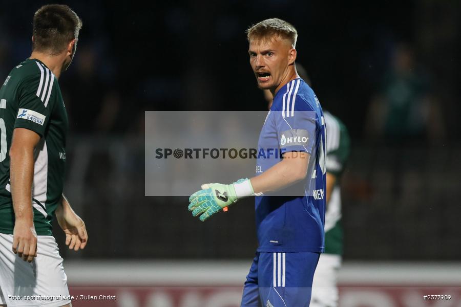 Lukas Wenzel, sport, action, Willy-Sachs-Stadion, Schweinfurt, Saison 2023/2024, SVW, SV Wacker Burghausen, Regionalliga Bayern, Fussball, FCS, BFV, 9. Spieltag, 1. FC Schweinfurt 1905, 08.09.2023 - Bild-ID: 2377909