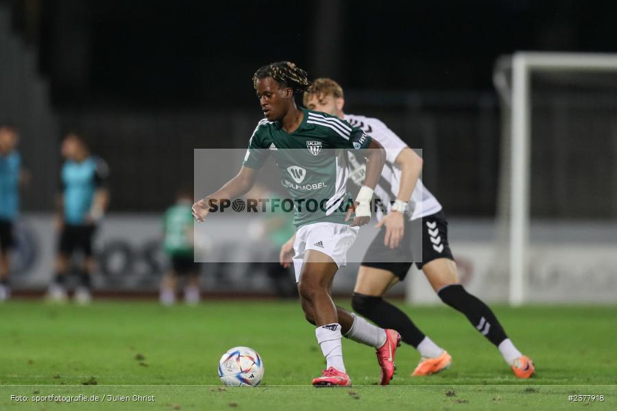 Hans Anapak-Baka, sport, action, Willy-Sachs-Stadion, Schweinfurt, Saison 2023/2024, SVW, SV Wacker Burghausen, Regionalliga Bayern, Fussball, FCS, BFV, 9. Spieltag, 1. FC Schweinfurt 1905, 08.09.2023 - Bild-ID: 2377918