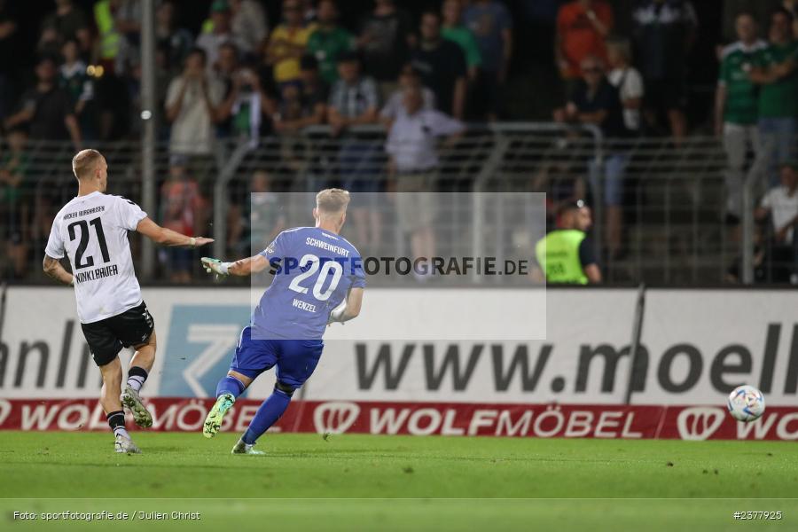 Lukas Wenzel, sport, action, Willy-Sachs-Stadion, Schweinfurt, Saison 2023/2024, SVW, SV Wacker Burghausen, Regionalliga Bayern, Fussball, FCS, BFV, 9. Spieltag, 1. FC Schweinfurt 1905, 08.09.2023 - Bild-ID: 2377925