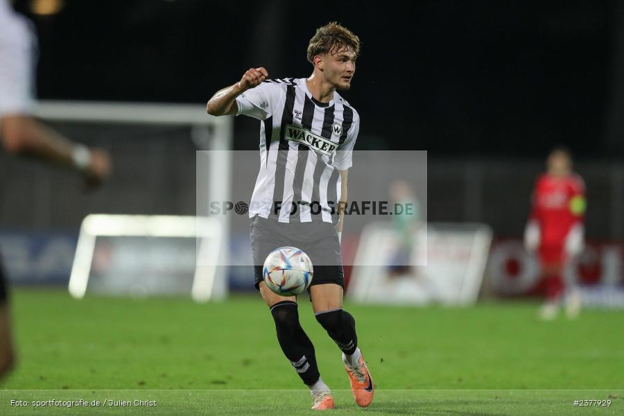 Jasper Maljojoki, sport, action, Willy-Sachs-Stadion, Schweinfurt, Saison 2023/2024, SVW, SV Wacker Burghausen, Regionalliga Bayern, Fussball, FCS, BFV, 9. Spieltag, 1. FC Schweinfurt 1905, 08.09.2023 - Bild-ID: 2377929