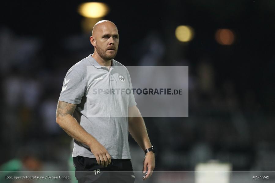 Hannes Sigurdsson, sport, action, Willy-Sachs-Stadion, Schweinfurt, Saison 2023/2024, SVW, SV Wacker Burghausen, Regionalliga Bayern, Fussball, FCS, BFV, 9. Spieltag, 1. FC Schweinfurt 1905, 08.09.2023 - Bild-ID: 2377942