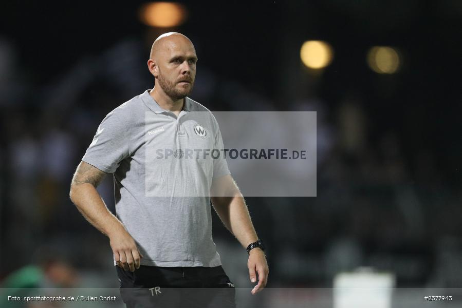 Hannes Sigurdsson, sport, action, Willy-Sachs-Stadion, Schweinfurt, Saison 2023/2024, SVW, SV Wacker Burghausen, Regionalliga Bayern, Fussball, FCS, BFV, 9. Spieltag, 1. FC Schweinfurt 1905, 08.09.2023 - Bild-ID: 2377943