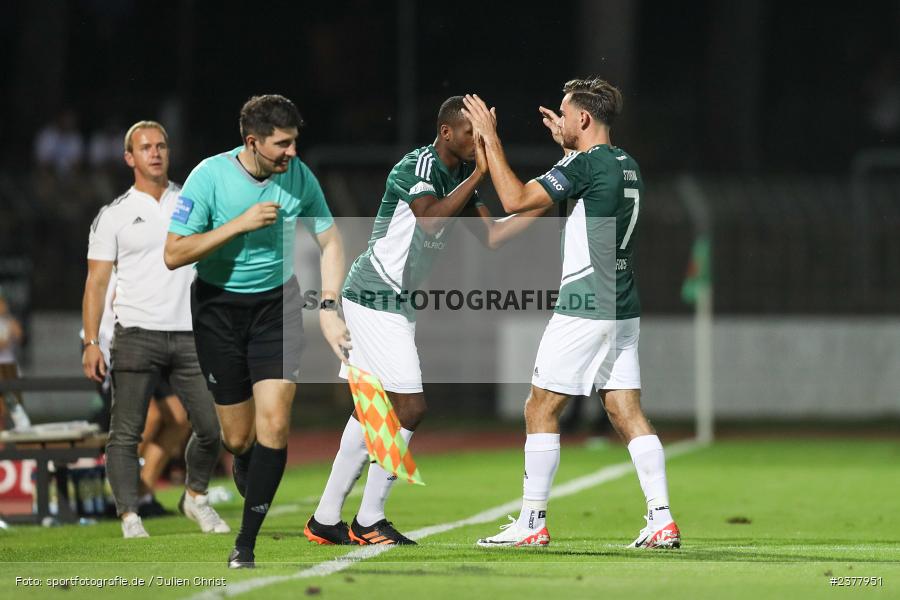 Boris Nana Tonzi, sport, action, Willy-Sachs-Stadion, Schweinfurt, Saison 2023/2024, SVW, SV Wacker Burghausen, Regionalliga Bayern, Fussball, FCS, BFV, 9. Spieltag, 1. FC Schweinfurt 1905, 08.09.2023 - Bild-ID: 2377951