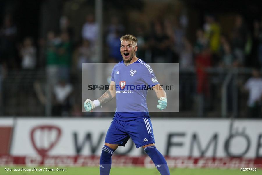 Lukas Wenzel, sport, action, Willy-Sachs-Stadion, Schweinfurt, Saison 2023/2024, SVW, SV Wacker Burghausen, Regionalliga Bayern, Fussball, FCS, BFV, 9. Spieltag, 1. FC Schweinfurt 1905, 08.09.2023 - Bild-ID: 2377960