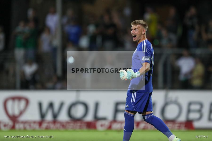 Lukas Wenzel, sport, action, Willy-Sachs-Stadion, Schweinfurt, Saison 2023/2024, SVW, SV Wacker Burghausen, Regionalliga Bayern, Fussball, FCS, BFV, 9. Spieltag, 1. FC Schweinfurt 1905, 08.09.2023 - Bild-ID: 2377961