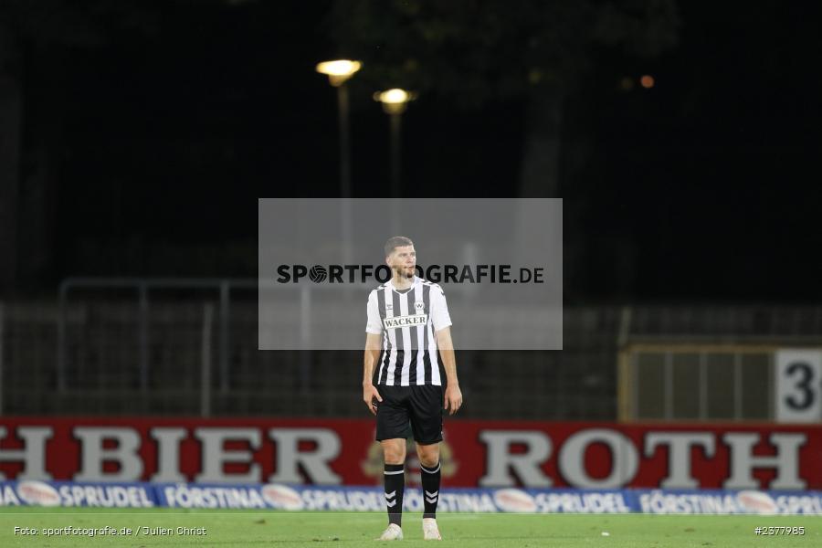 Viktor Miftaraj, sport, action, Willy-Sachs-Stadion, Schweinfurt, Saison 2023/2024, SVW, SV Wacker Burghausen, Regionalliga Bayern, Fussball, FCS, BFV, 9. Spieltag, 1. FC Schweinfurt 1905, 08.09.2023 - Bild-ID: 2377985