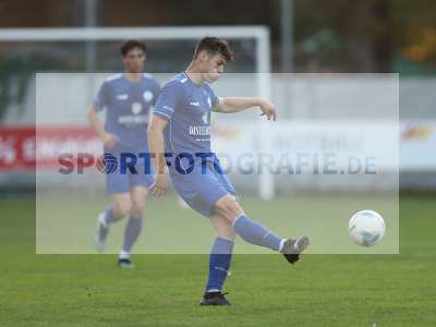 Fotos von Würzburger FV - SSV Jahn Regensburg II auf sportfotografie.de