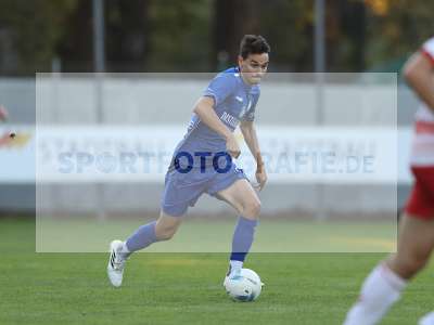 Fotos von Würzburger FV - SSV Jahn Regensburg II auf sportfotografie.de