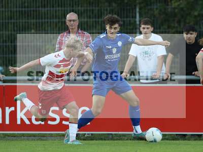 Fotos von Würzburger FV - SSV Jahn Regensburg II auf sportfotografie.de