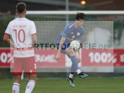 Fotos von Würzburger FV - SSV Jahn Regensburg II auf sportfotografie.de