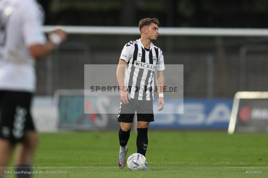 Denis Ade, sport, action, Willy-Sachs-Stadion, Schweinfurt, Saison 2023/2024, SVW, SV Wacker Burghausen, Regionalliga Bayern, Fussball, FCS, BFV, 9. Spieltag, 1. FC Schweinfurt 1905, 08.09.2023 - Bild-ID: 2378022