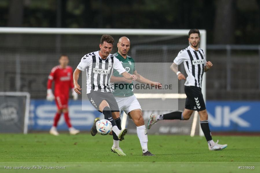 Dennis Schmutz, sport, action, Willy-Sachs-Stadion, Schweinfurt, Saison 2023/2024, SVW, SV Wacker Burghausen, Regionalliga Bayern, Fussball, FCS, BFV, 9. Spieltag, 1. FC Schweinfurt 1905, 08.09.2023 - Bild-ID: 2378035