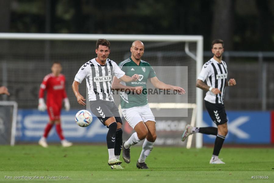 Dennis Schmutz, sport, action, Willy-Sachs-Stadion, Schweinfurt, Saison 2023/2024, SVW, SV Wacker Burghausen, Regionalliga Bayern, Fussball, FCS, BFV, 9. Spieltag, 1. FC Schweinfurt 1905, 08.09.2023 - Bild-ID: 2378036