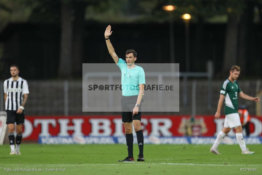 Felix Grund, sport, action, Willy-Sachs-Stadion, Schweinfurt, Saison 2023/2024, SVW, SV Wacker Burghausen, Regionalliga Bayern, Fussball, FCS, BFV, 9. Spieltag, 1. FC Schweinfurt 1905, 08.09.2023 - Bild-ID: 2378040