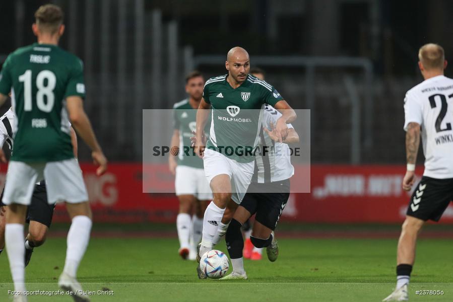Adam Jabiri, sport, action, Willy-Sachs-Stadion, Schweinfurt, Saison 2023/2024, SVW, SV Wacker Burghausen, Regionalliga Bayern, Fussball, FCS, BFV, 9. Spieltag, 1. FC Schweinfurt 1905, 08.09.2023 - Bild-ID: 2378056