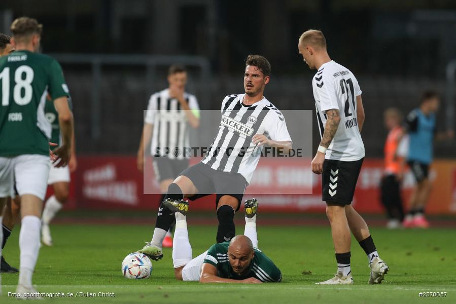 Adam Jabiri, sport, action, Willy-Sachs-Stadion, Schweinfurt, Saison 2023/2024, SVW, SV Wacker Burghausen, Regionalliga Bayern, Fussball, FCS, BFV, 9. Spieltag, 1. FC Schweinfurt 1905, 08.09.2023 - Bild-ID: 2378057