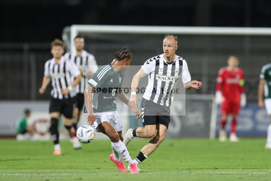 Thomas Winklbauer, sport, action, Willy-Sachs-Stadion, Schweinfurt, Saison 2023/2024, SVW, SV Wacker Burghausen, Regionalliga Bayern, Fussball, FCS, BFV, 9. Spieltag, 1. FC Schweinfurt 1905, 08.09.2023 - Bild-ID: 2378109