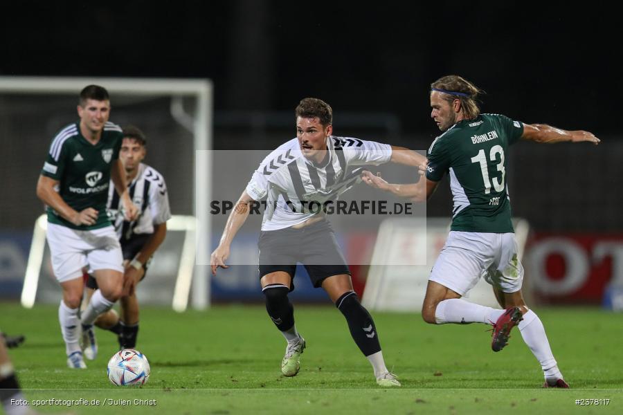Dennis Schmutz, sport, action, Willy-Sachs-Stadion, Schweinfurt, Saison 2023/2024, SVW, SV Wacker Burghausen, Regionalliga Bayern, Fussball, FCS, BFV, 9. Spieltag, 1. FC Schweinfurt 1905, 08.09.2023 - Bild-ID: 2378117