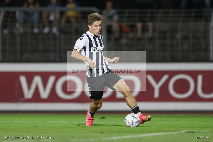 Artur Andreichyk, sport, action, Willy-Sachs-Stadion, Schweinfurt, Saison 2023/2024, SVW, SV Wacker Burghausen, Regionalliga Bayern, Fussball, FCS, BFV, 9. Spieltag, 1. FC Schweinfurt 1905, 08.09.2023 - Bild-ID: 2378126