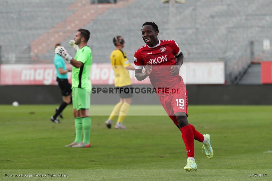 Benjika Caciel, FLYERALARM Arena, Würzburg, 12.09.2023, sport, action, BFV, Fussball, Saison 2023/2024, Achtelfinale, Toto-Pokal, BAY, FWK, SpVgg Bayreuth, FC Würzburger Kickers - Bild-ID: 2378835