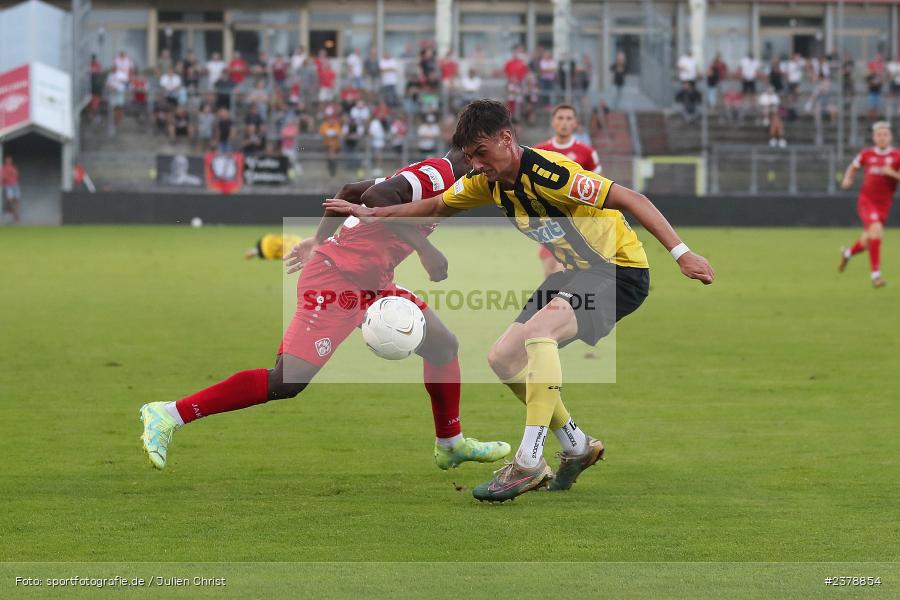 Eduard Heckmann, FLYERALARM Arena, Würzburg, 12.09.2023, sport, action, BFV, Fussball, Saison 2023/2024, Achtelfinale, Toto-Pokal, BAY, FWK, SpVgg Bayreuth, FC Würzburger Kickers - Bild-ID: 2378854