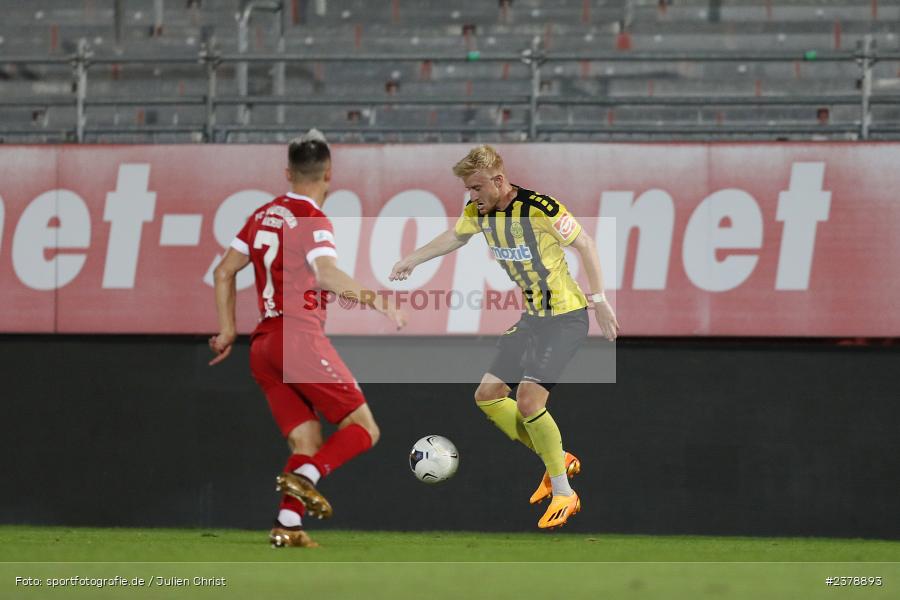 Jonas Wieselsberger, FLYERALARM Arena, Würzburg, 12.09.2023, sport, action, BFV, Fussball, Saison 2023/2024, Achtelfinale, Toto-Pokal, BAY, FWK, SpVgg Bayreuth, FC Würzburger Kickers - Bild-ID: 2378893