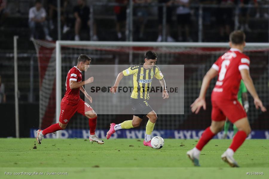 Vincent Ketzer, FLYERALARM Arena, Würzburg, 12.09.2023, sport, action, BFV, Fussball, Saison 2023/2024, Achtelfinale, Toto-Pokal, BAY, FWK, SpVgg Bayreuth, FC Würzburger Kickers - Bild-ID: 2378898