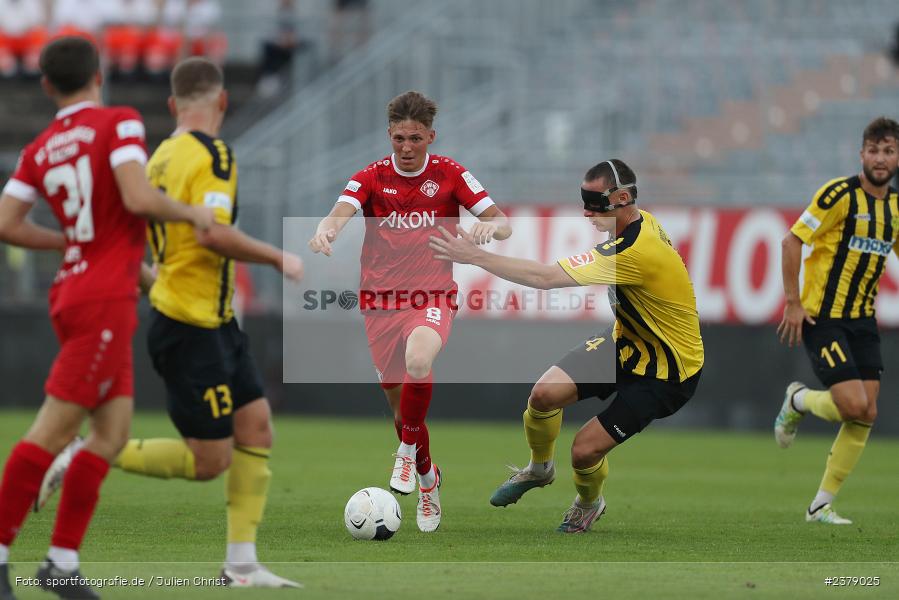 Fabian Wessig, FLYERALARM Arena, Würzburg, 12.09.2023, sport, action, BFV, Fussball, Saison 2023/2024, Achtelfinale, Toto-Pokal, BAY, FWK, SpVgg Bayreuth, FC Würzburger Kickers - Bild-ID: 2379025