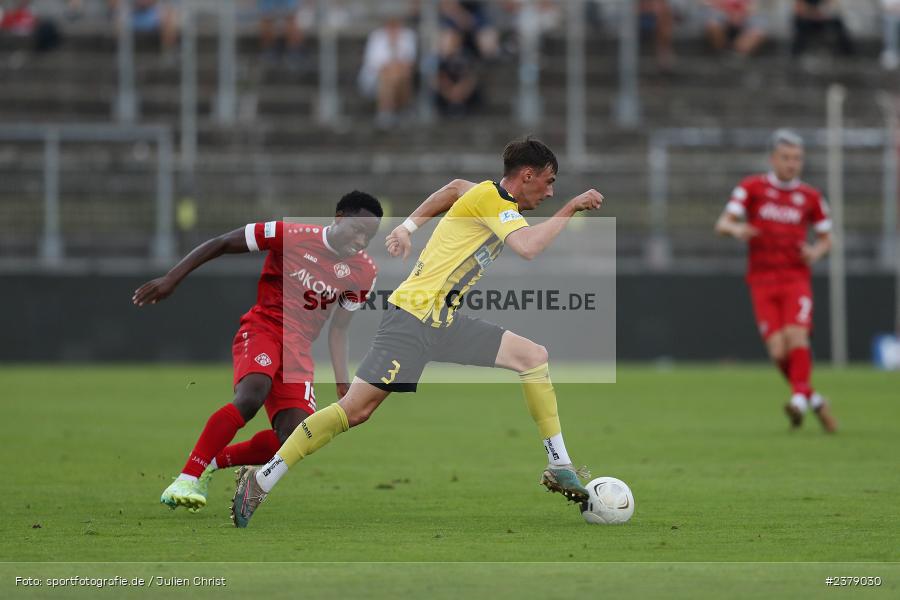Eduard Heckmann, FLYERALARM Arena, Würzburg, 12.09.2023, sport, action, BFV, Fussball, Saison 2023/2024, Achtelfinale, Toto-Pokal, BAY, FWK, SpVgg Bayreuth, FC Würzburger Kickers - Bild-ID: 2379030