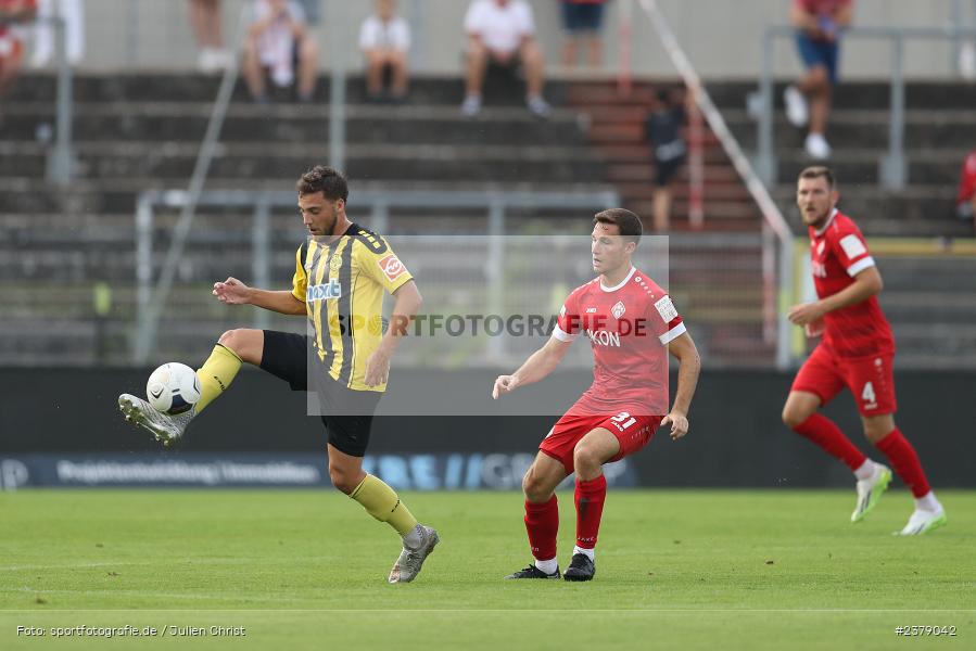 Tim Latteier, FLYERALARM Arena, Würzburg, 12.09.2023, sport, action, BFV, Fussball, Saison 2023/2024, Achtelfinale, Toto-Pokal, BAY, FWK, SpVgg Bayreuth, FC Würzburger Kickers - Bild-ID: 2379042