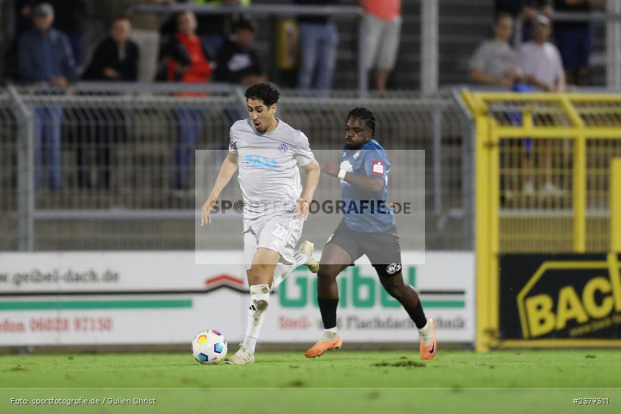 Hamza Boutakhrit, Stadion am Schönbusch, Aschaffenburg, 15.09.2023, sport, action, BFV, Fussball, Saison 2023/2024, 10. Spieltag, Regionalliga Bayern, SVS, SVA, SV Schalding-Heining, SV Viktoria Aschaffenburg - Bild-ID: 2379311