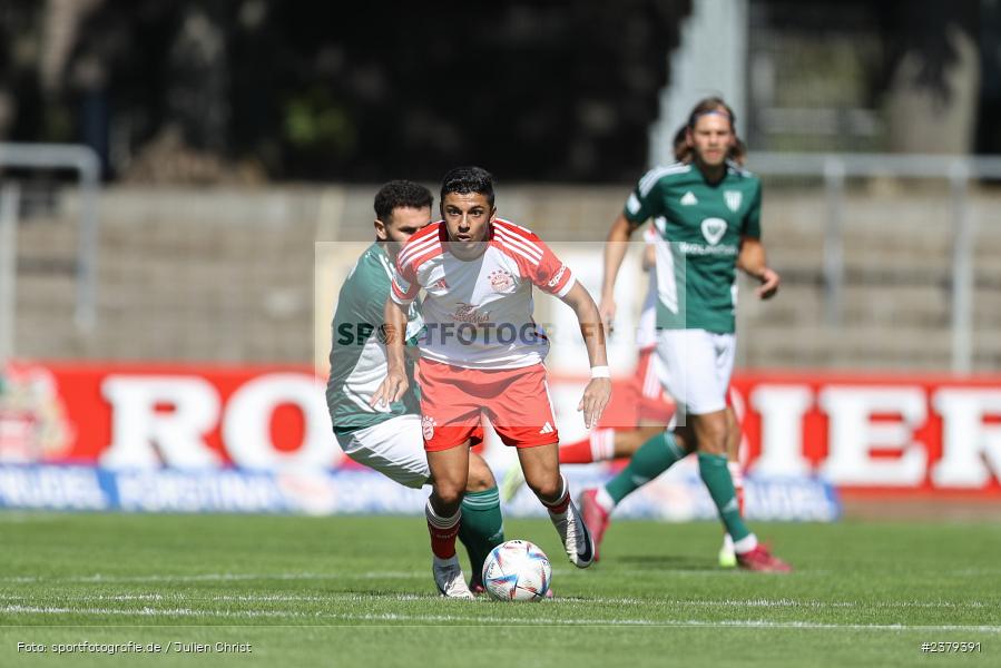 Matteo Perez Vinlöf, Willy-Sachs-Stadion, Schweinfurt, 16.09.2023, sport, action, BFV, Fussball, Saison 2023/2024, 10. Spieltag, Regionalliga Bayern, FCB, FCS, FC Bayern München II, 1. FC Schweinfurt 1905 - Bild-ID: 2379391