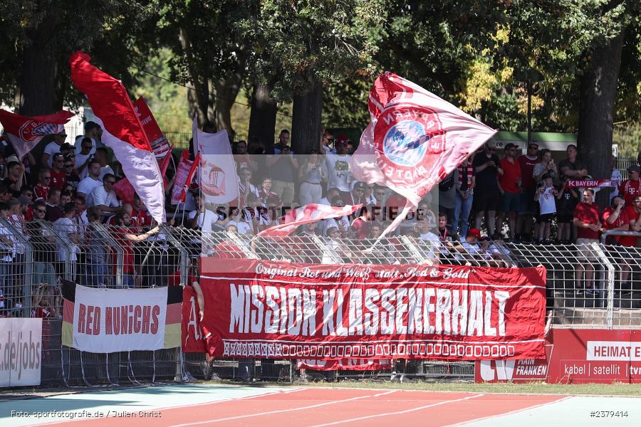 Fans, Willy-Sachs-Stadion, Schweinfurt, 16.09.2023, sport, action, BFV, Fussball, Saison 2023/2024, 10. Spieltag, Regionalliga Bayern, FCB, FCS, FC Bayern München II, 1. FC Schweinfurt 1905 - Bild-ID: 2379414