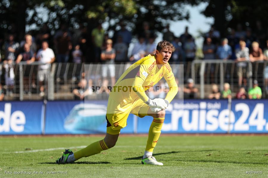 Tom Ritzy Hülsmann, Willy-Sachs-Stadion, Schweinfurt, 16.09.2023, sport, action, BFV, Fussball, Saison 2023/2024, 10. Spieltag, Regionalliga Bayern, FCB, FCS, FC Bayern München II, 1. FC Schweinfurt 1905 - Bild-ID: 2379425