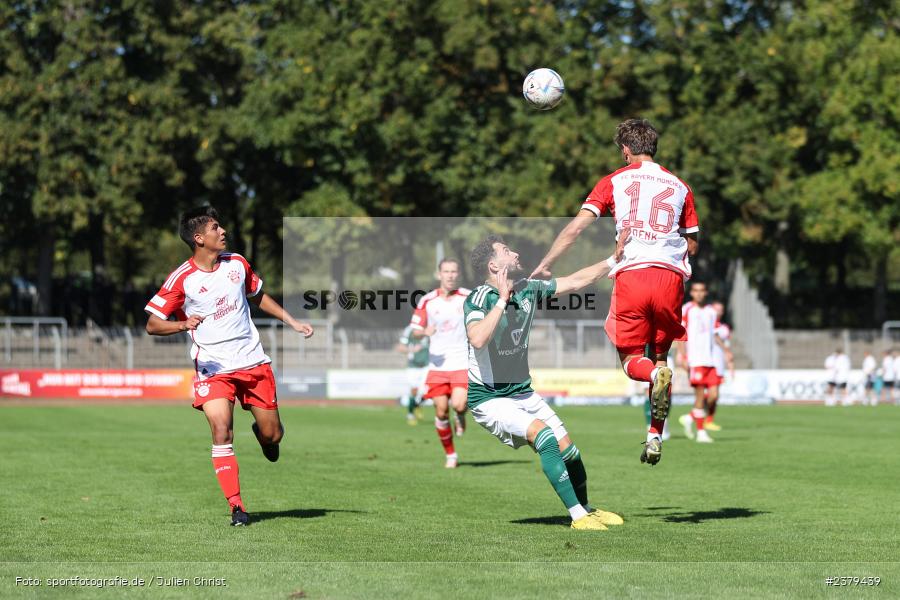 Luca Denk, Willy-Sachs-Stadion, Schweinfurt, 16.09.2023, sport, action, BFV, Fussball, Saison 2023/2024, 10. Spieltag, Regionalliga Bayern, FCB, FCS, FC Bayern München II, 1. FC Schweinfurt 1905 - Bild-ID: 2379439