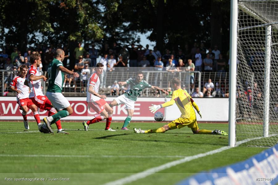 Adrian Istrefi, Willy-Sachs-Stadion, Schweinfurt, 16.09.2023, sport, action, BFV, Fussball, Saison 2023/2024, 10. Spieltag, Regionalliga Bayern, FCB, FCS, FC Bayern München II, 1. FC Schweinfurt 1905 - Bild-ID: 2379441