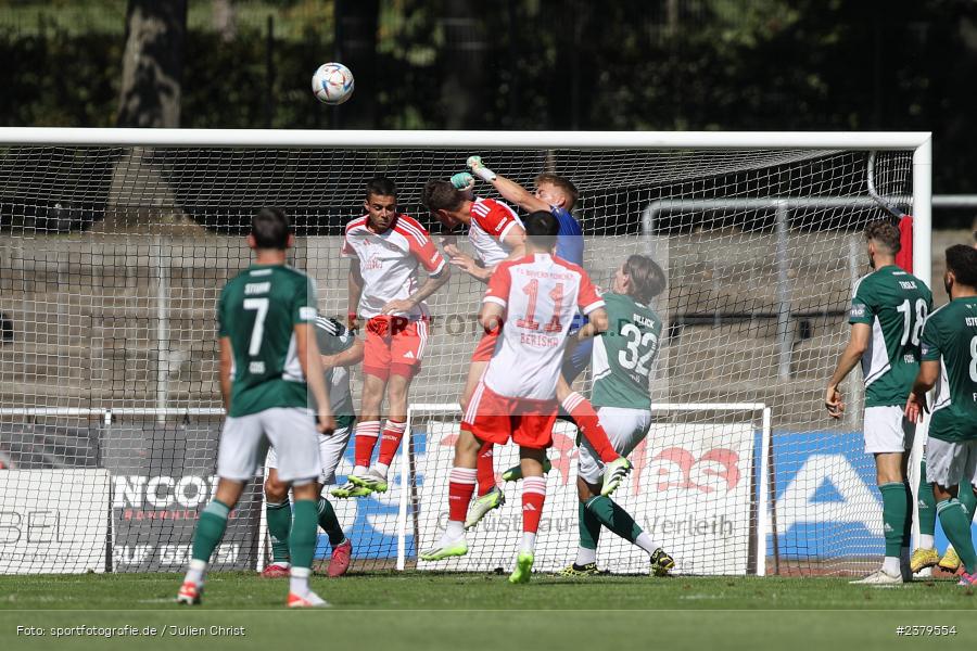 Lukas Wenzel, Willy-Sachs-Stadion, Schweinfurt, 16.09.2023, sport, action, BFV, Fussball, Saison 2023/2024, 10. Spieltag, Regionalliga Bayern, FCB, FCS, FC Bayern München II, 1. FC Schweinfurt 1905 - Bild-ID: 2379554