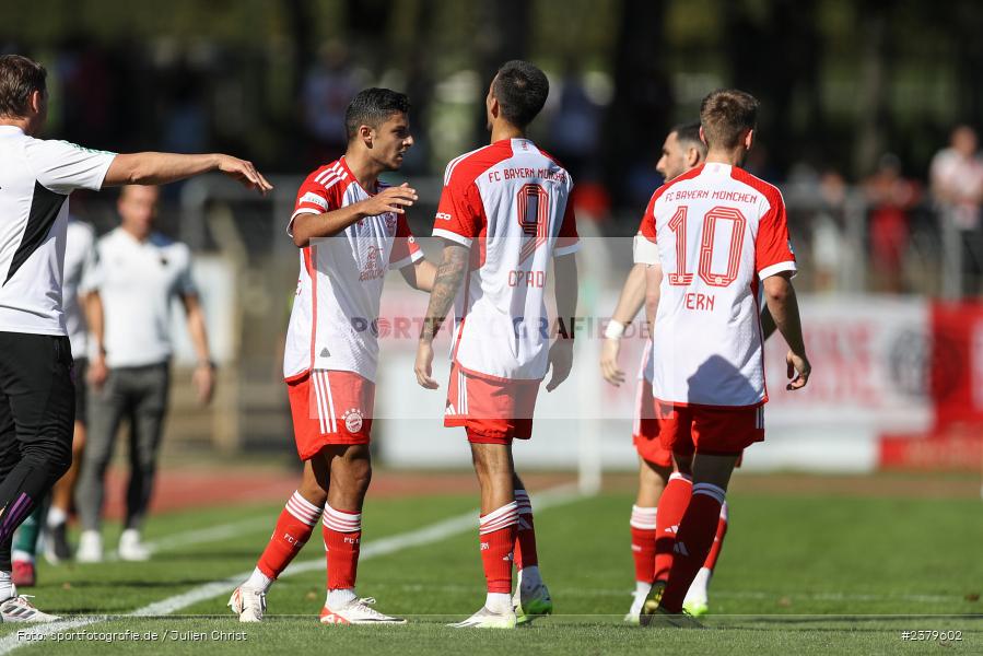 Willy-Sachs-Stadion, Schweinfurt, 16.09.2023, sport, action, BFV, Fussball, Saison 2023/2024, 10. Spieltag, Regionalliga Bayern, FCB, FCS, FC Bayern München II, 1. FC Schweinfurt 1905 - Bild-ID: 2379602