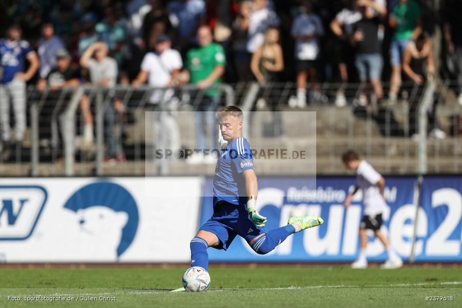 Lukas Wenzel, Willy-Sachs-Stadion, Schweinfurt, 16.09.2023, sport, action, BFV, Fussball, Saison 2023/2024, 10. Spieltag, Regionalliga Bayern, FCB, FCS, FC Bayern München II, 1. FC Schweinfurt 1905 - Bild-ID: 2379618