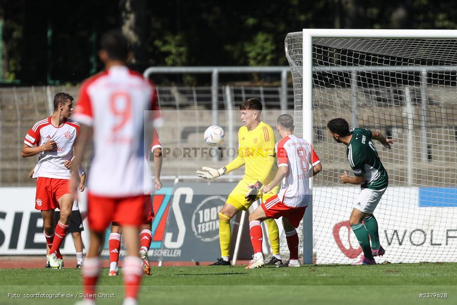 Manuel Kainz, Willy-Sachs-Stadion, Schweinfurt, 16.09.2023, sport, action, BFV, Fussball, Saison 2023/2024, 10. Spieltag, Regionalliga Bayern, FCB, FCS, FC Bayern München II, 1. FC Schweinfurt 1905 - Bild-ID: 2379628