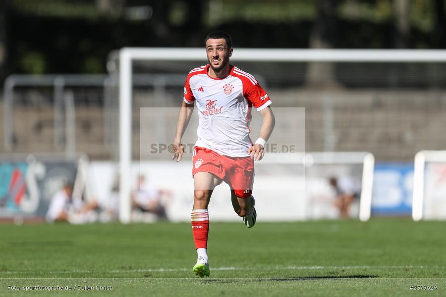 Dion Berisha, Willy-Sachs-Stadion, Schweinfurt, 16.09.2023, sport, action, BFV, Fussball, Saison 2023/2024, 10. Spieltag, Regionalliga Bayern, FCB, FCS, FC Bayern München II, 1. FC Schweinfurt 1905 - Bild-ID: 2379629