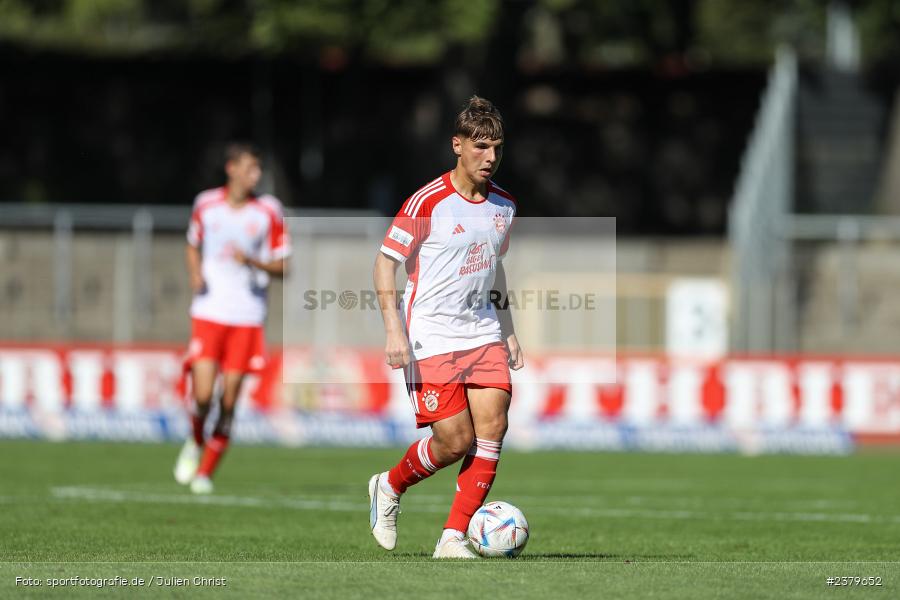 Max Scholze, Willy-Sachs-Stadion, Schweinfurt, 16.09.2023, sport, action, BFV, Fussball, Saison 2023/2024, 10. Spieltag, Regionalliga Bayern, FCB, FCS, FC Bayern München II, 1. FC Schweinfurt 1905 - Bild-ID: 2379652