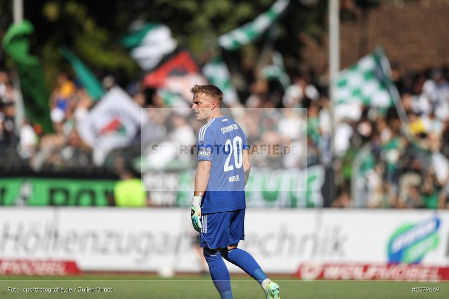 Lukas Wenzel, Willy-Sachs-Stadion, Schweinfurt, 16.09.2023, sport, action, BFV, Fussball, Saison 2023/2024, 10. Spieltag, Regionalliga Bayern, FCB, FCS, FC Bayern München II, 1. FC Schweinfurt 1905 - Bild-ID: 2379669