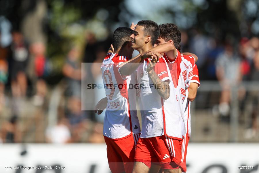 Team, Lucas Fernando Copado Schrobenhauser, Willy-Sachs-Stadion, Schweinfurt, 16.09.2023, sport, action, BFV, Fussball, Saison 2023/2024, 10. Spieltag, Regionalliga Bayern, FCB, FCS, FC Bayern München II, 1. FC Schweinfurt 1905 - Bild-ID: 2379799