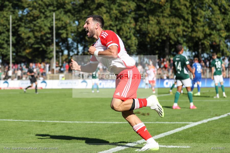 Dion Berisha, Willy-Sachs-Stadion, Schweinfurt, 16.09.2023, sport, action, BFV, Fussball, Saison 2023/2024, 10. Spieltag, Regionalliga Bayern, FCB, FCS, FC Bayern München II, 1. FC Schweinfurt 1905 - Bild-ID: 2379837