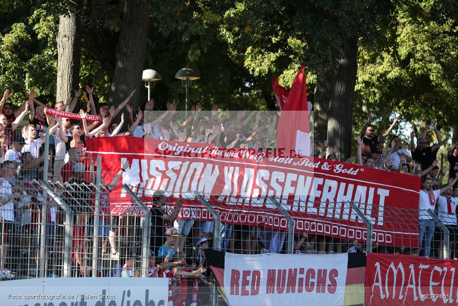 Fans, Willy-Sachs-Stadion, Schweinfurt, 16.09.2023, sport, action, BFV, Fussball, Saison 2023/2024, 10. Spieltag, Regionalliga Bayern, FCB, FCS, FC Bayern München II, 1. FC Schweinfurt 1905 - Bild-ID: 2379861