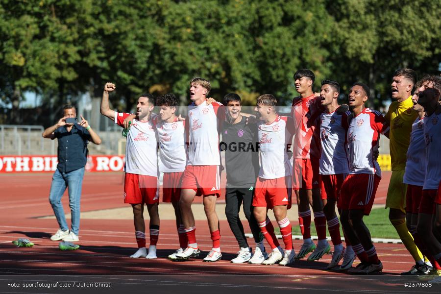 Willy-Sachs-Stadion, Schweinfurt, 16.09.2023, sport, action, BFV, Fussball, Saison 2023/2024, 10. Spieltag, Regionalliga Bayern, FCB, FCS, FC Bayern München II, 1. FC Schweinfurt 1905 - Bild-ID: 2379868